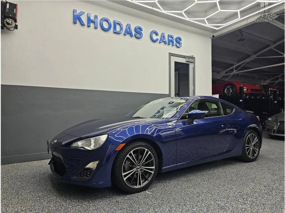 2015 Scion FR-S - Image 2 of 16