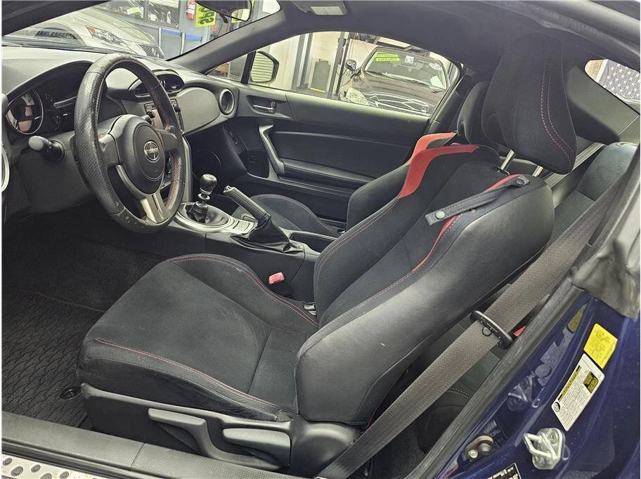 2015 Scion FR-S - Image 9 of 16