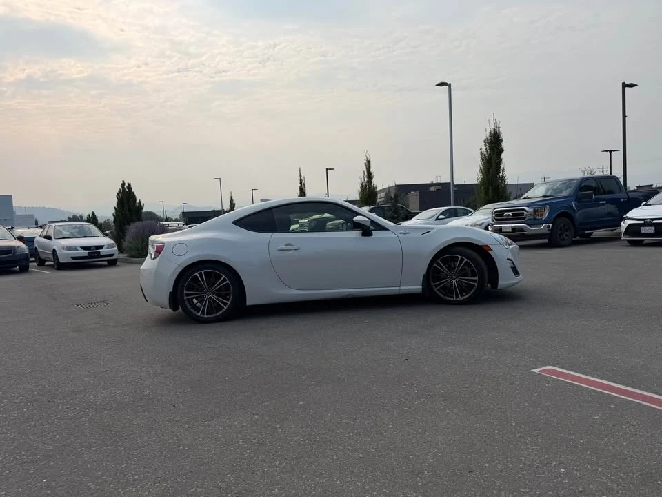 2015 Scion FR-S - Image 4 of 13