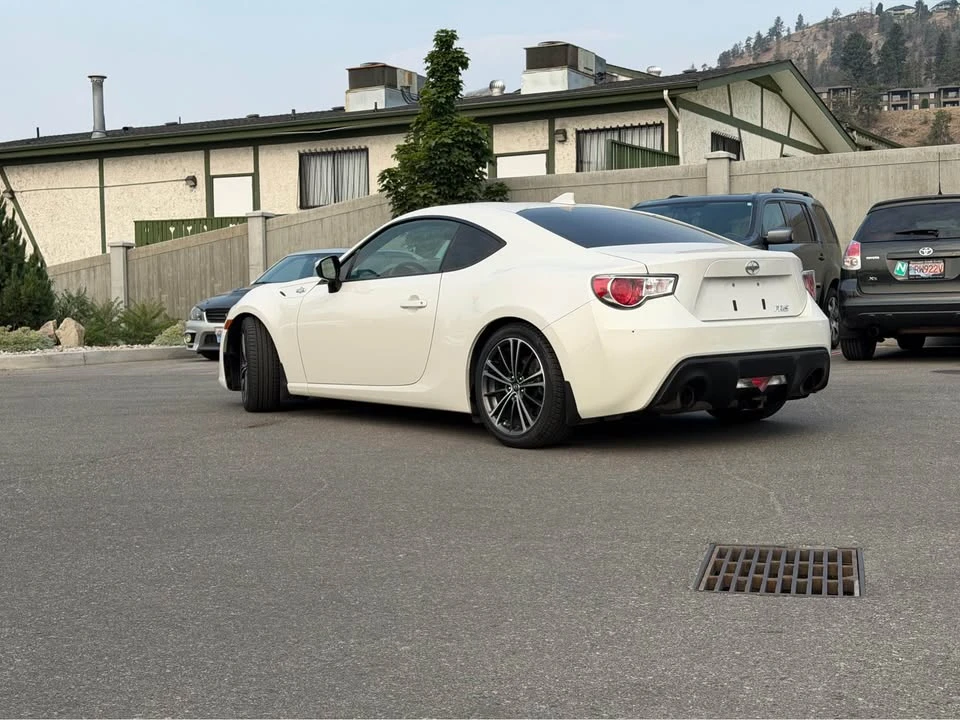 2015 Scion FR-S - Image 7 of 13