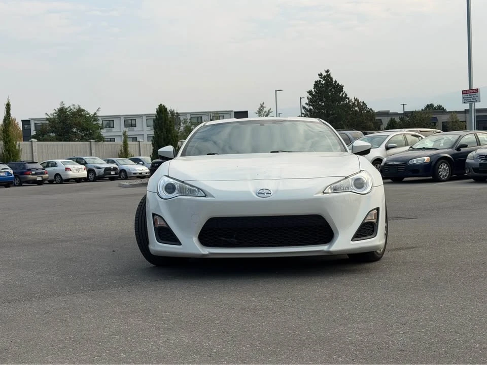 2015 Scion FR-S - Image 2 of 13