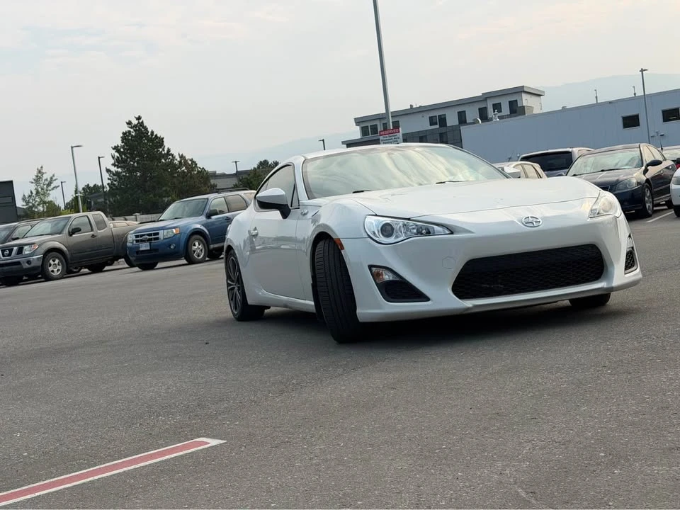 2015 Scion FR-S - Image 3 of 13