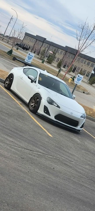 2015 Scion FR-S - Image 4 of 10