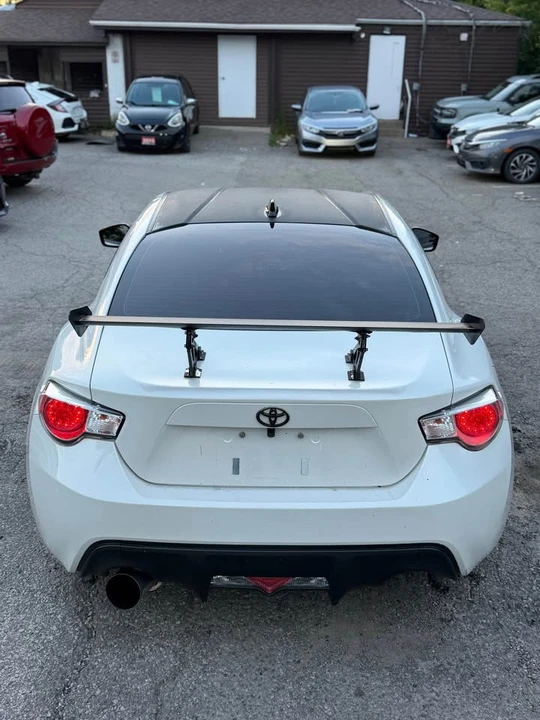 2015 Scion FR-S - Image 9 of 10