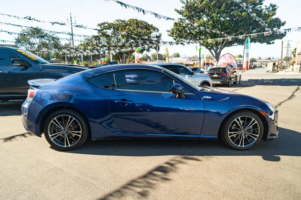 2015 Scion FR-S - Image 6 of 18