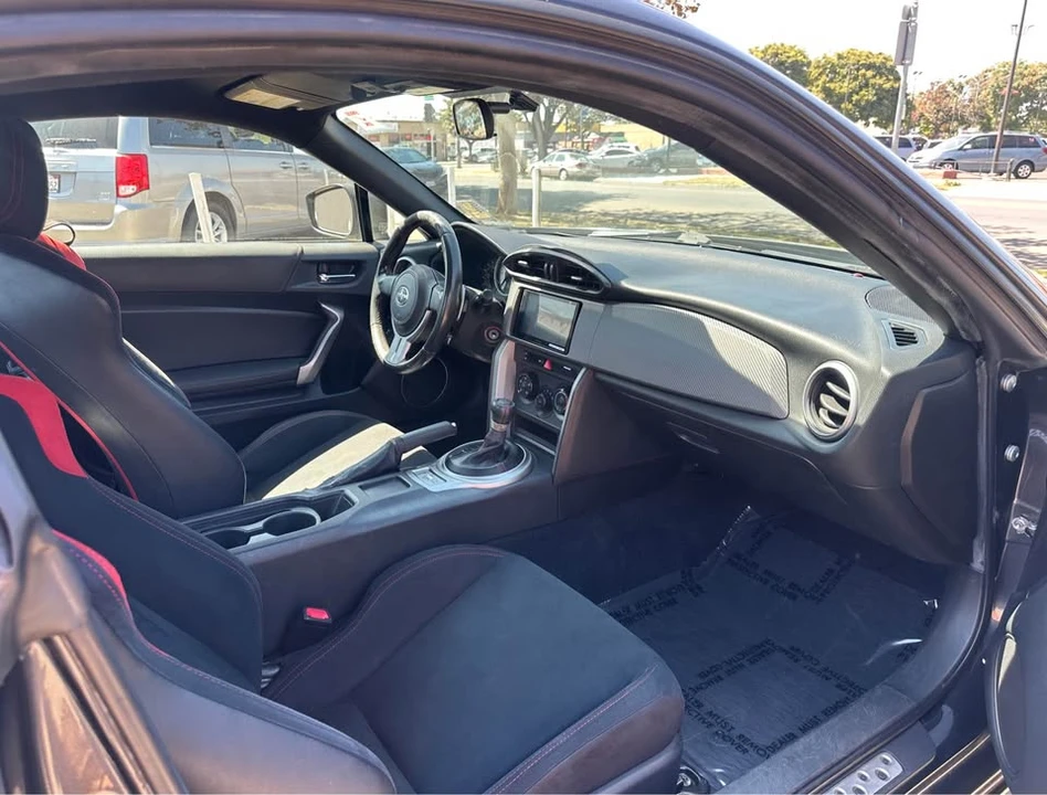 2015 Scion FR-S - Image 5 of 6