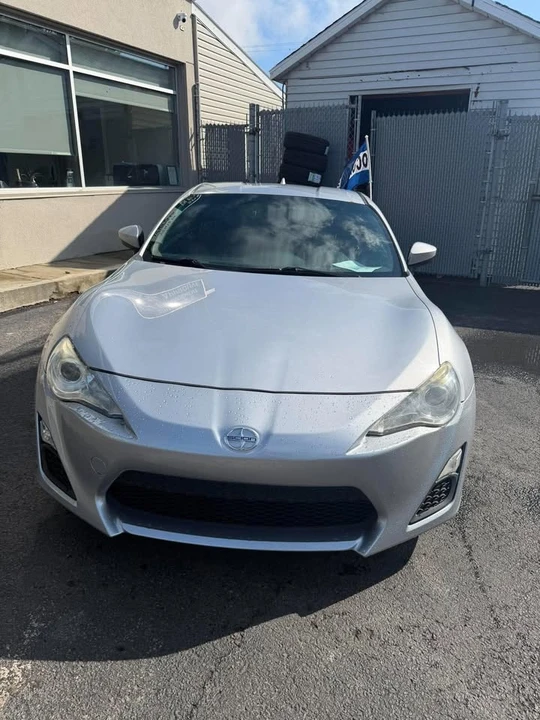 2015 Scion FR-S - Image 2 of 5