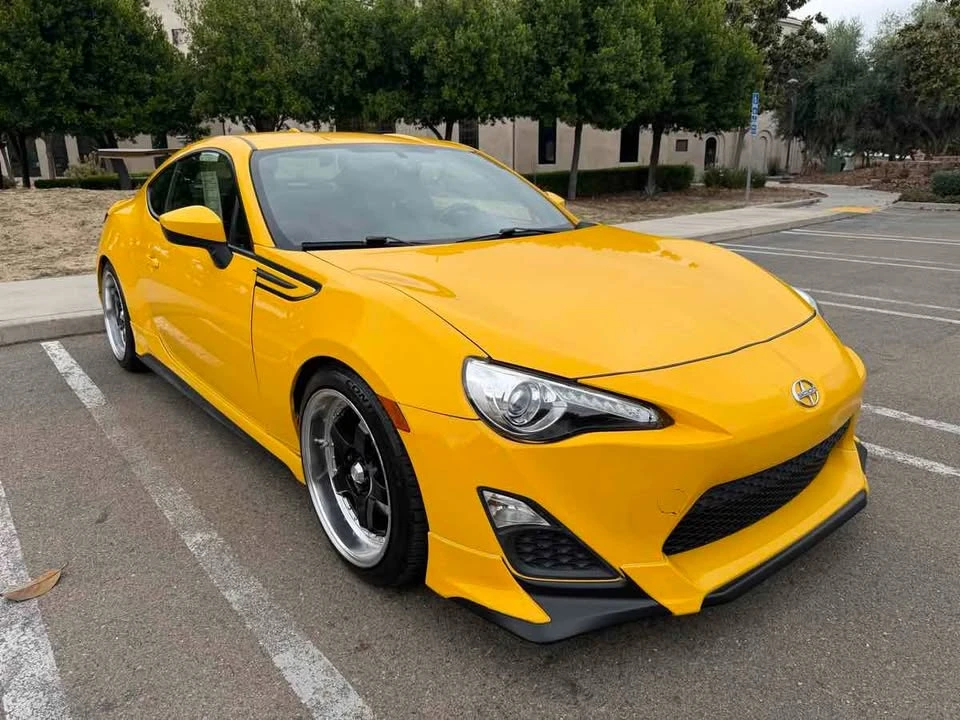 2015 Scion FR-S - Image 2 of 20
