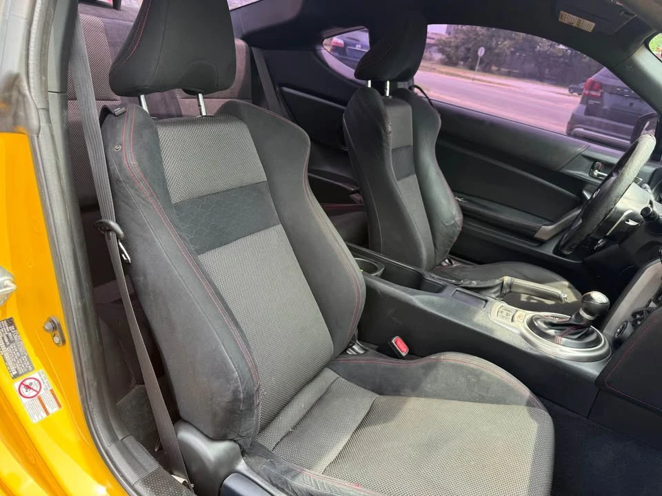 2015 Scion FR-S - Image 5 of 9