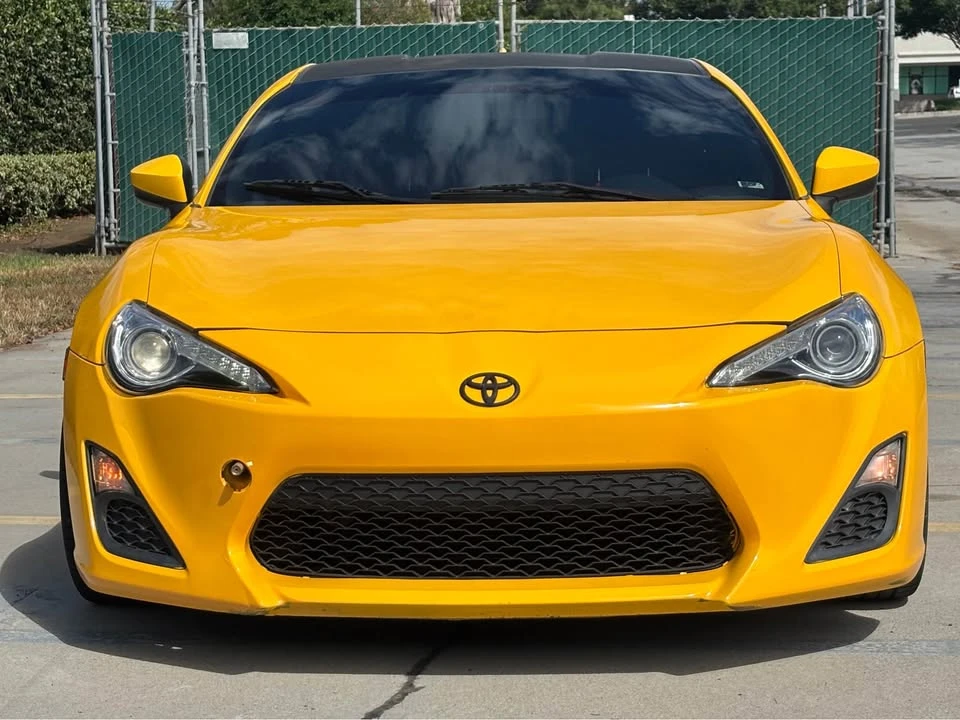 2015 Scion FR-S - Image 2 of 20