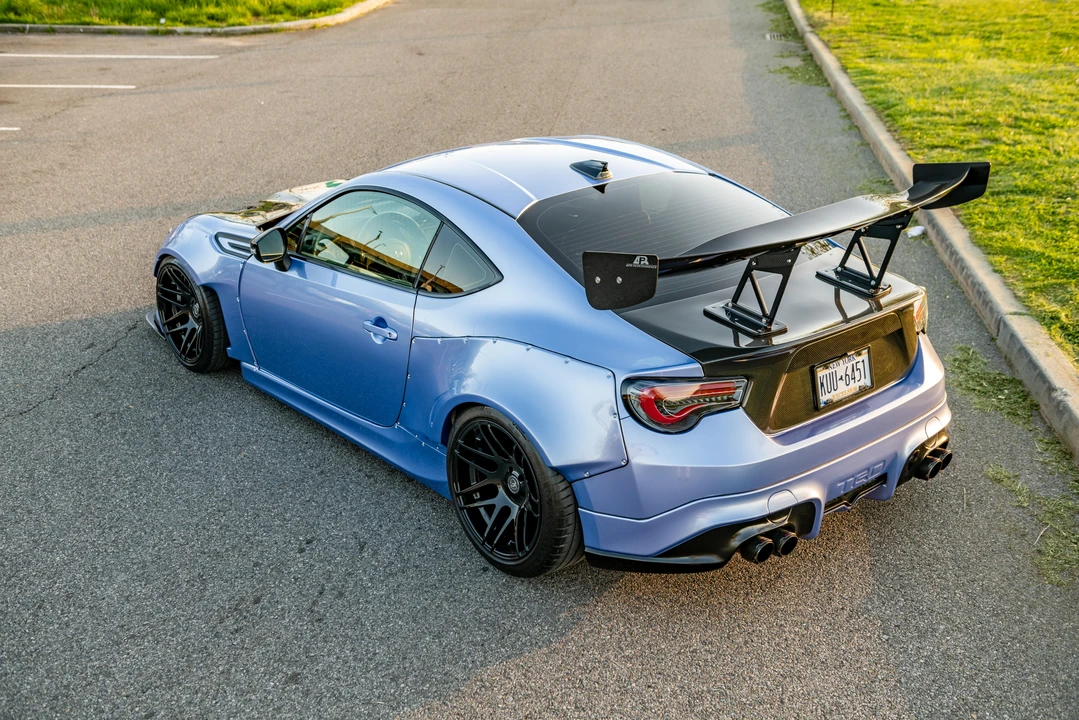 2015 Scion FR-S - Image 19 of 31