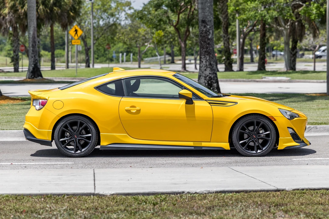 2015 Scion FR-S - Image 10 of 31
