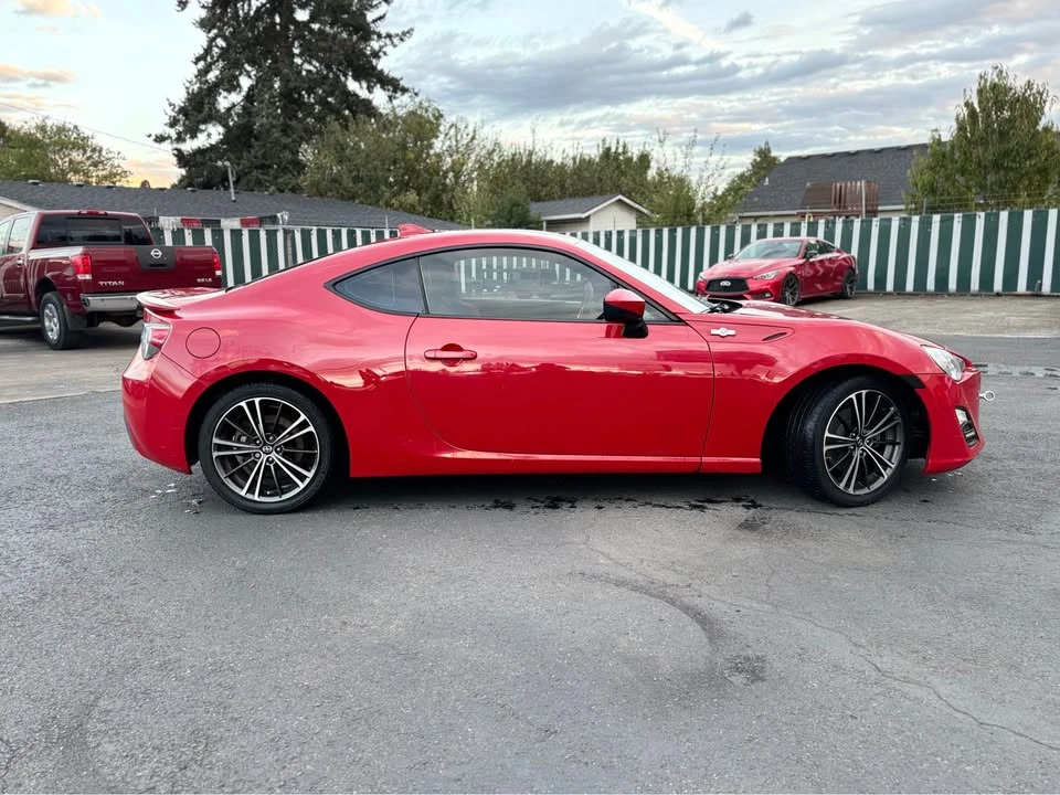 2015 Scion FR-S - Image 2 of 9