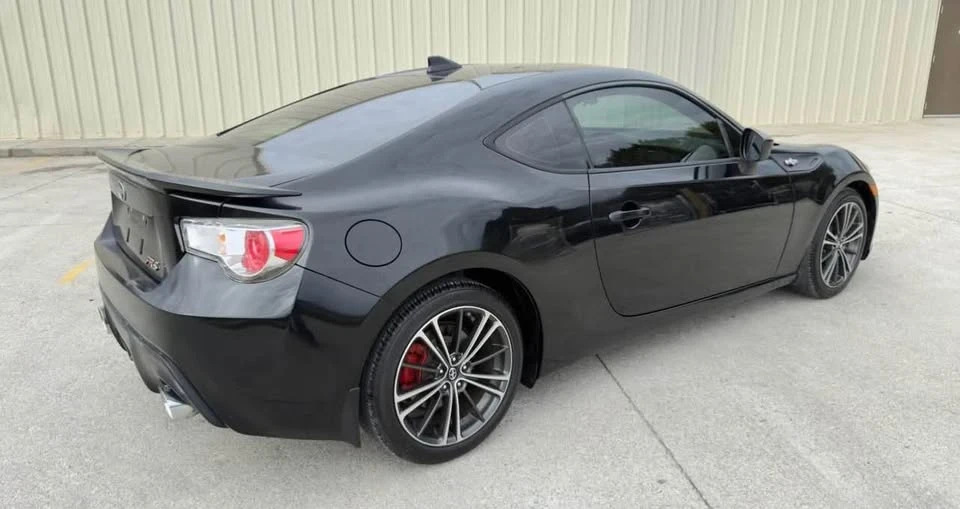2015 Scion FR-S - Image 6 of 16