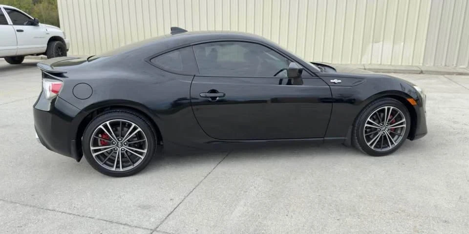 2015 Scion FR-S - Image 4 of 16
