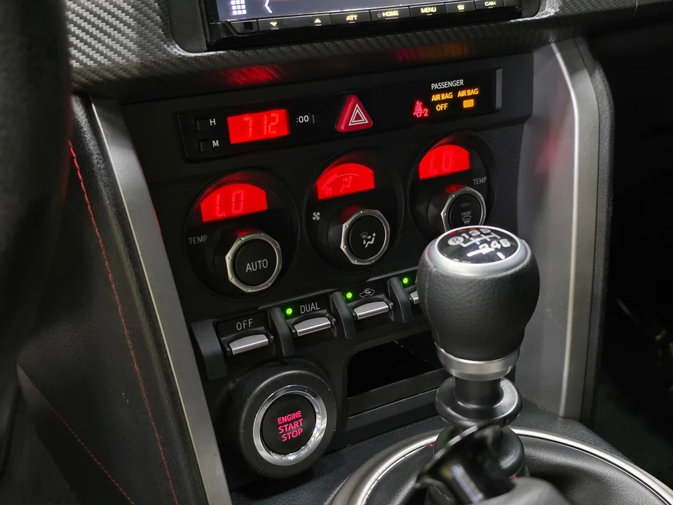 2015 Scion FR-S - Image 26 of 31
