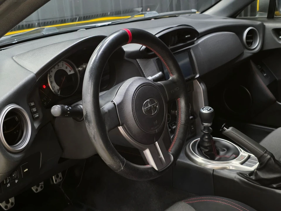 2015 Scion FR-S - Image 19 of 31