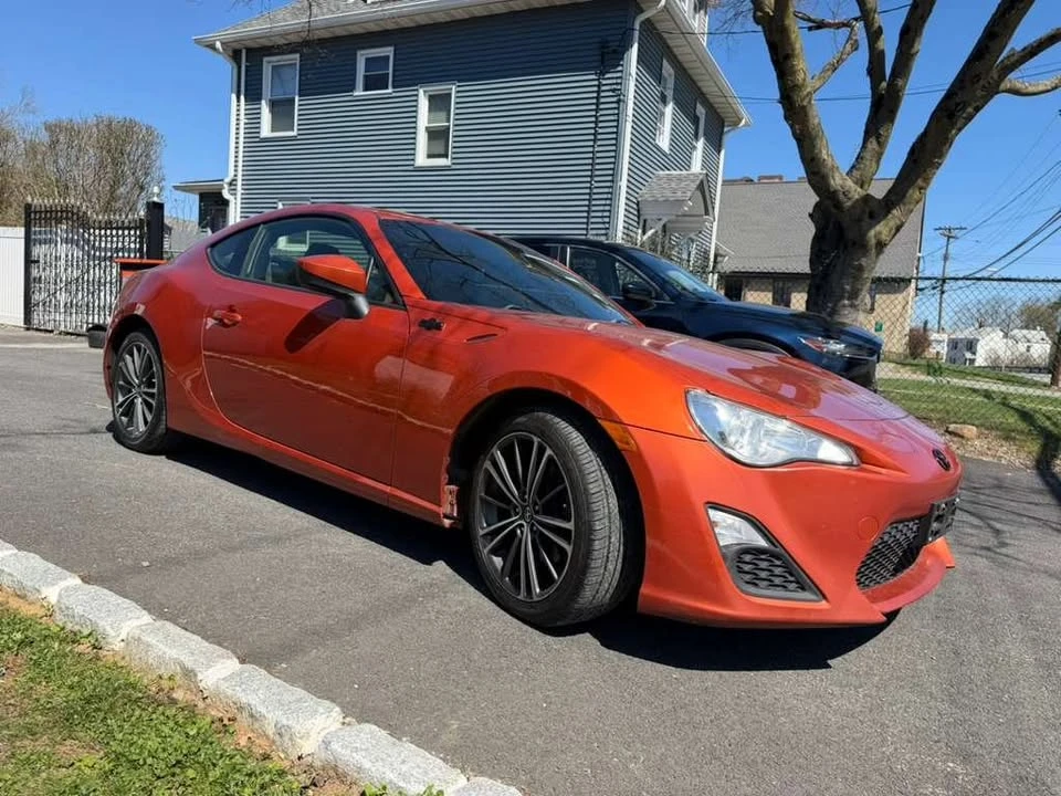 2015 Scion FR-S - Image 3 of 15