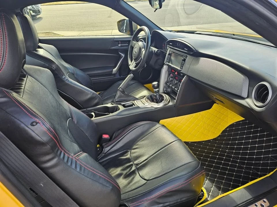 2015 Scion FR-S - Image 10 of 14