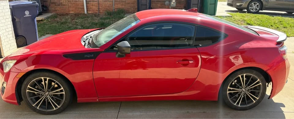 2015 Scion FR-S - Image 2 of 8