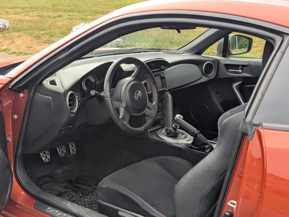 2015 Scion FR-S - Image 4 of 5