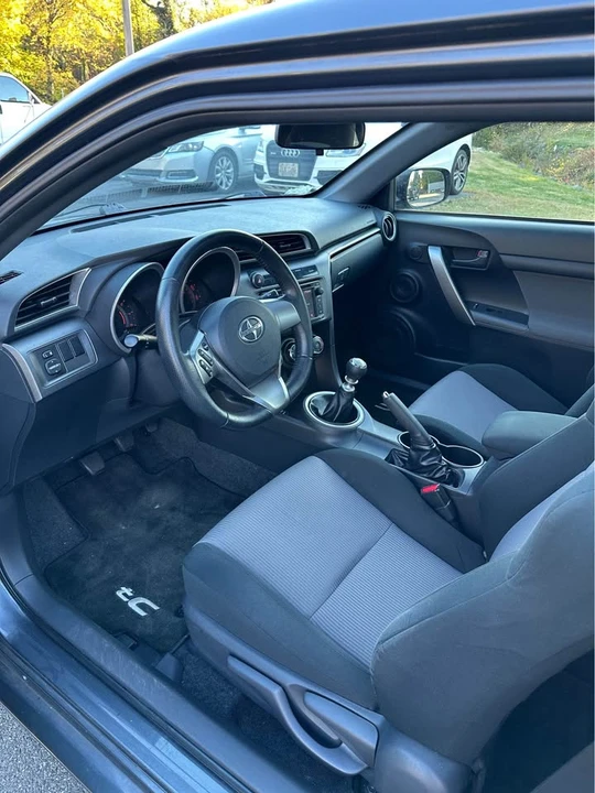 2015 Scion tC - Image 5 of 8