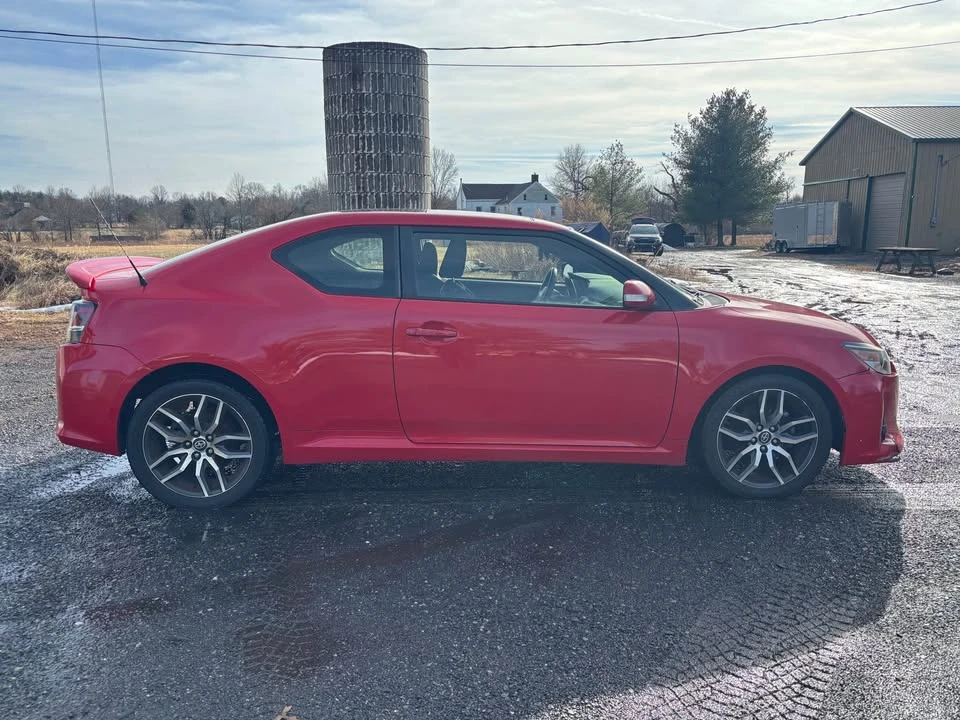 2015 Scion tC - Image 8 of 15