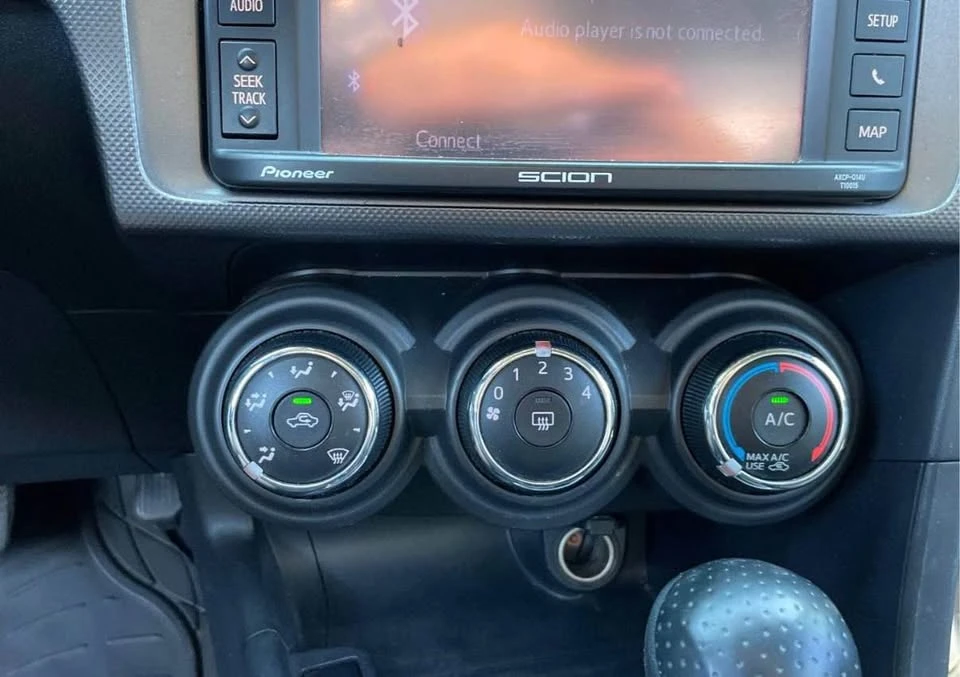 2015 Scion tC - Image 10 of 14