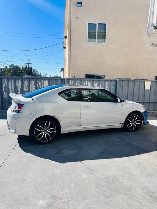 2015 Scion tC - Image 3 of 4