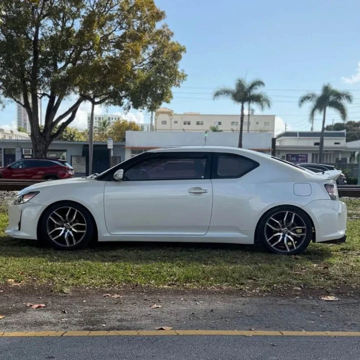 2015 Scion tC - Image 3 of 8