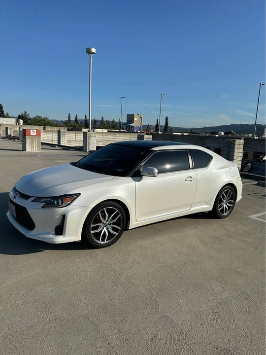 2015 Scion tC - Image 5 of 18