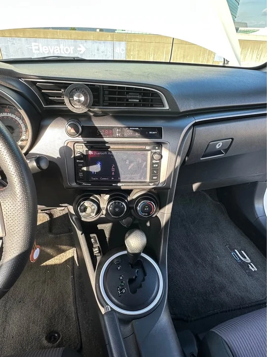 2015 Scion tC - Image 17 of 18