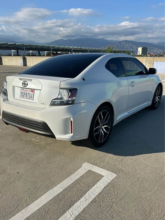 2015 Scion tC - Image 9 of 18