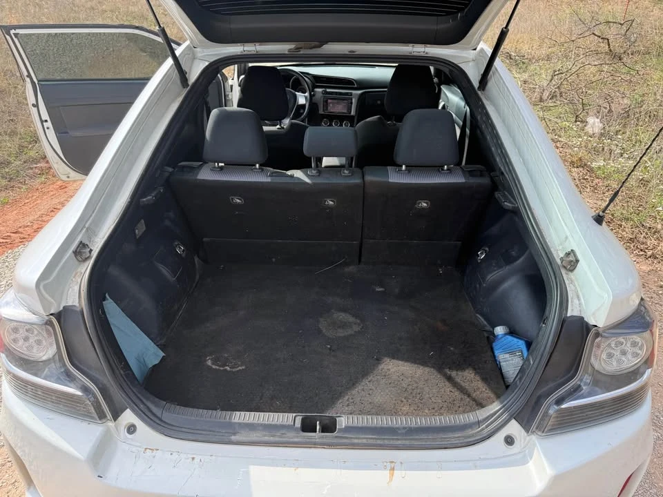 2015 Scion tC - Image 8 of 10