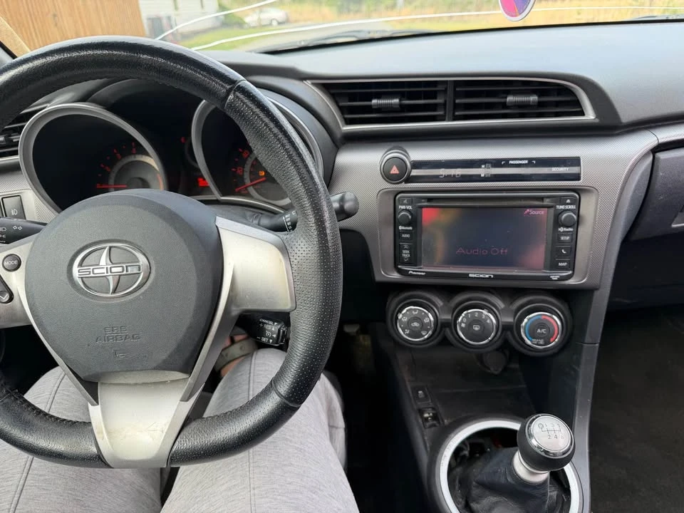 2015 Scion tC - Image 4 of 5