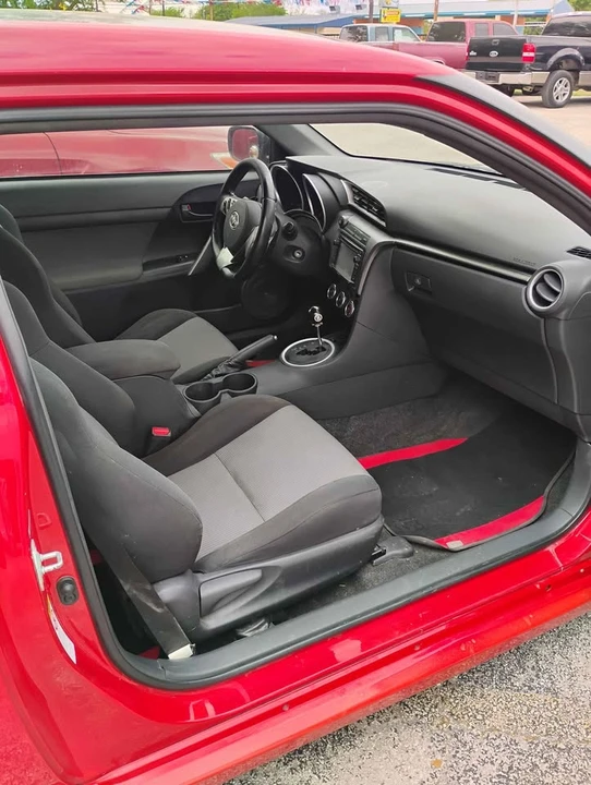 2015 Scion tC - Image 3 of 4