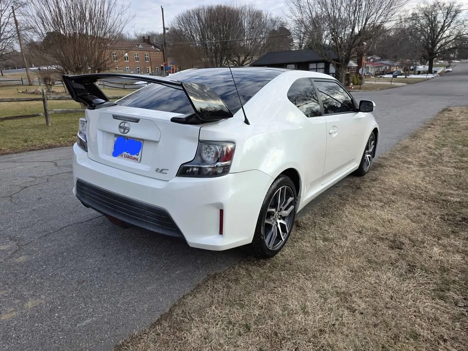2015 Scion tC - Image 5 of 19