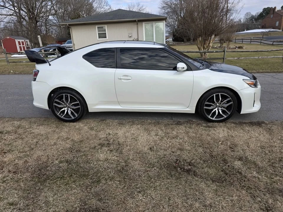 2015 Scion tC - Image 4 of 19