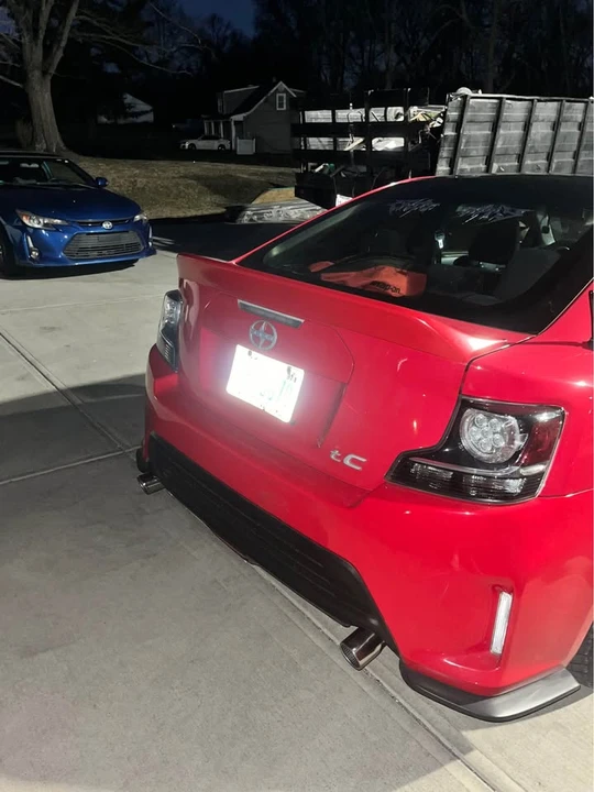 2015 Scion tC - Image 10 of 11