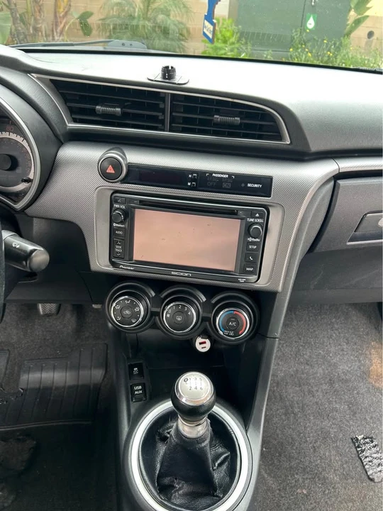 2015 Scion tC - Image 3 of 10