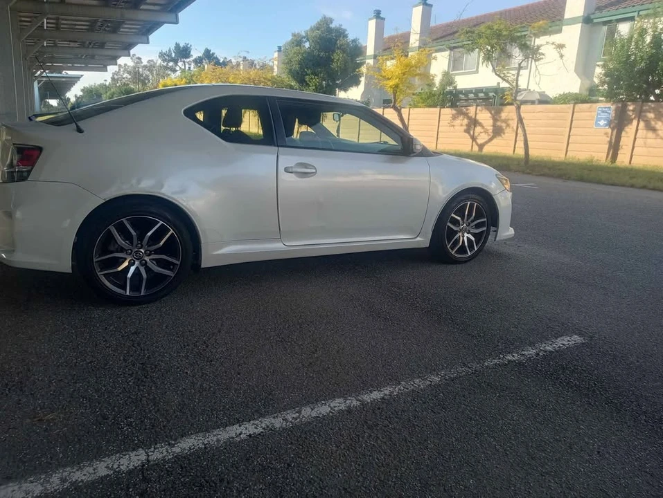 2015 Scion tC - Image 2 of 7