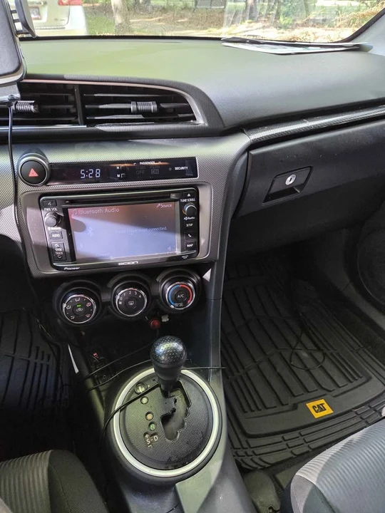 2015 Scion tC - Image 16 of 17