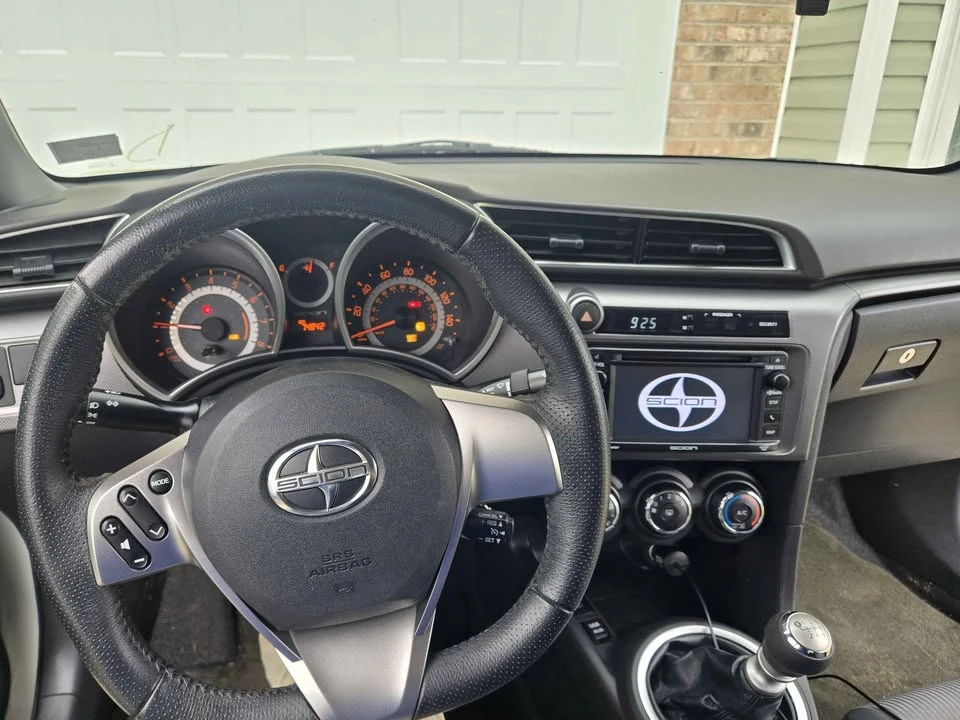 2015 Scion tC - Image 10 of 16