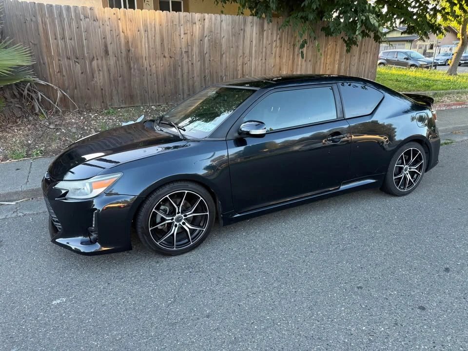 2015 Scion tC - Image 3 of 12