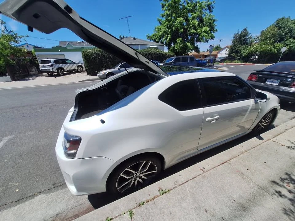 2015 Scion tC - Image 9 of 10