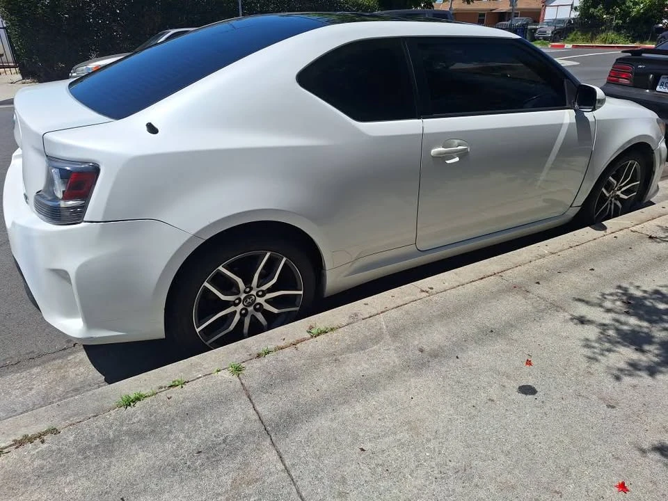 2015 Scion tC - Image 2 of 10