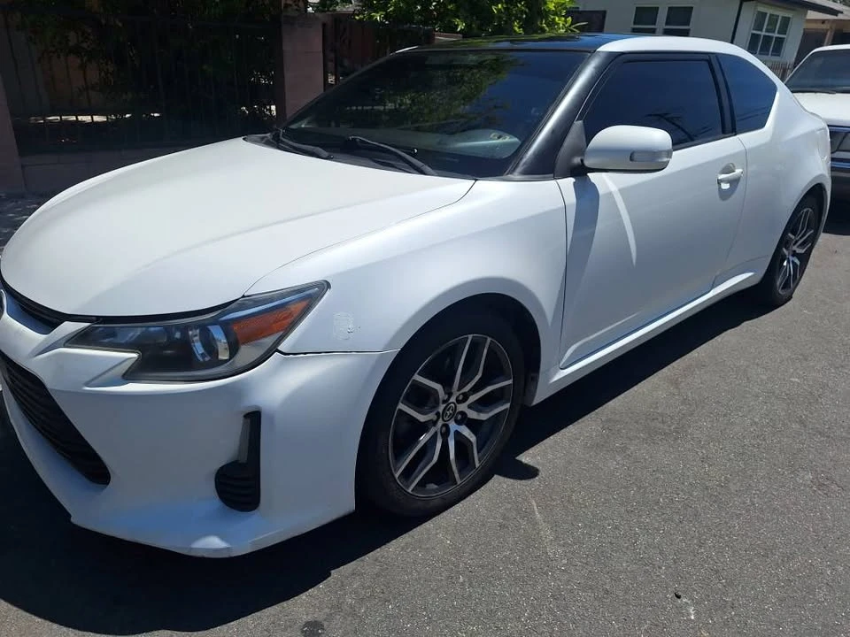 2015 Scion tC - Image 3 of 10