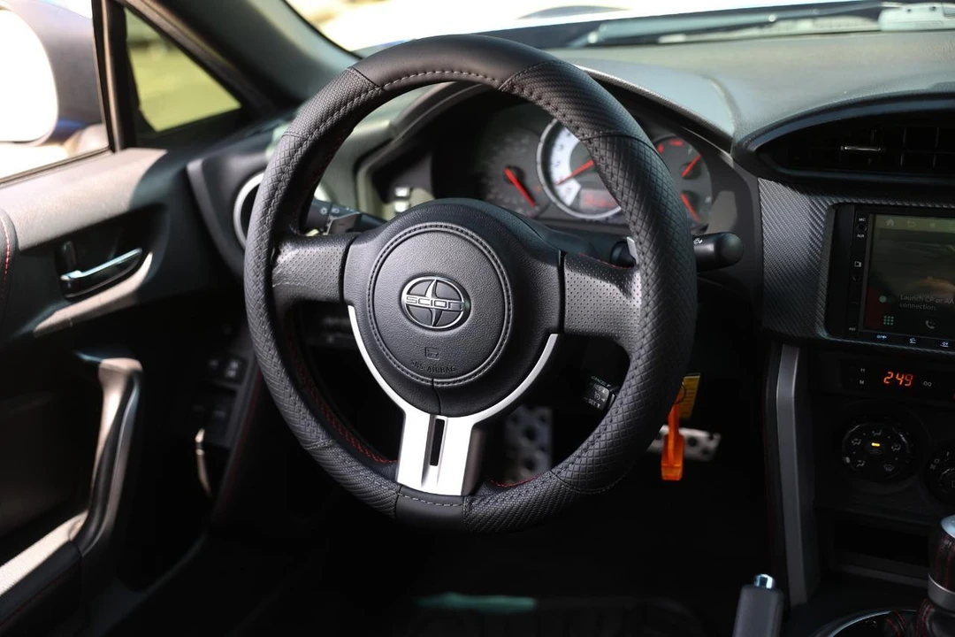 2015 Scion FR-S - Image 27 of 31