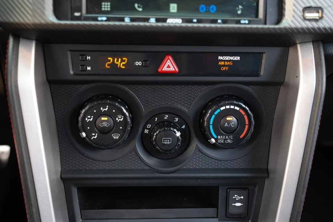 2015 Scion FR-S - Image 30 of 31