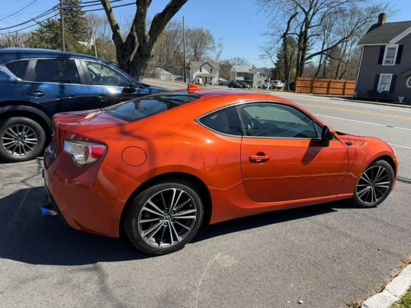 2015 Scion FR-S - Image 7 of 12